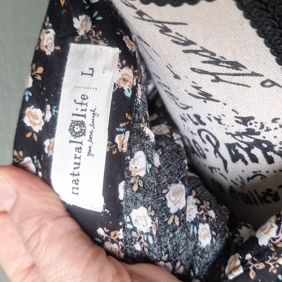 Natural Life Rebecca Midi Dress Black Cream Roses Floral Print Size Large Modest - Picture 2 of 13